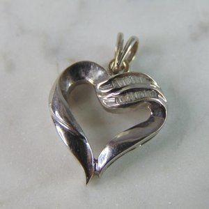 Womens Vintage Estate 14K White Gold Heart Diamond Pendant 3.3g E915